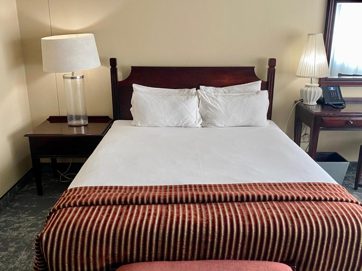 The Royal Hotel By Coastlands Hotels & Resorts Durban Exterior photo